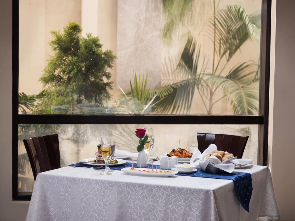 The Sunway Manor Hotel Pondicherry Exterior foto