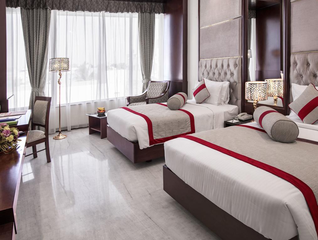 The Sunway Manor Hotel Pondicherry Exterior foto